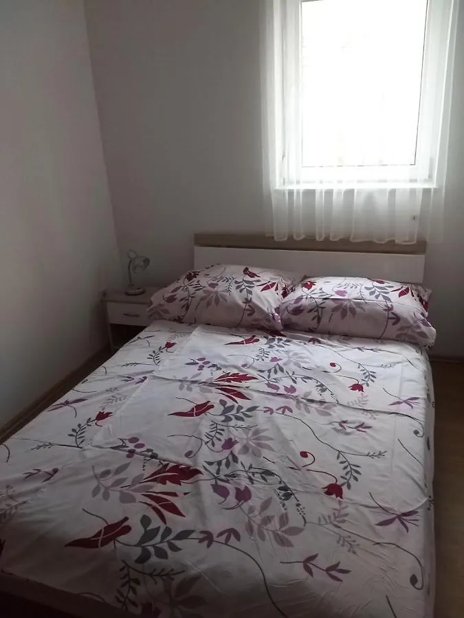 Apartmani Anita Malinska 0*,