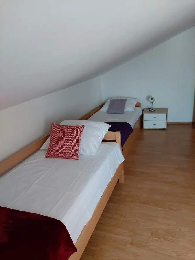 Apartmani Anita Malinska