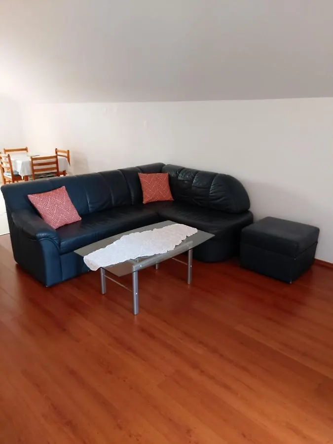 Apartmani Anita Malinska 0*,