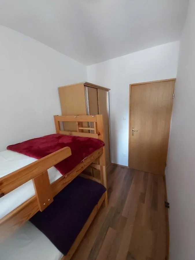 Apartmani Anita Malinska