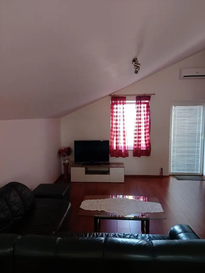 Apartmani Anita Malinska Kroatien